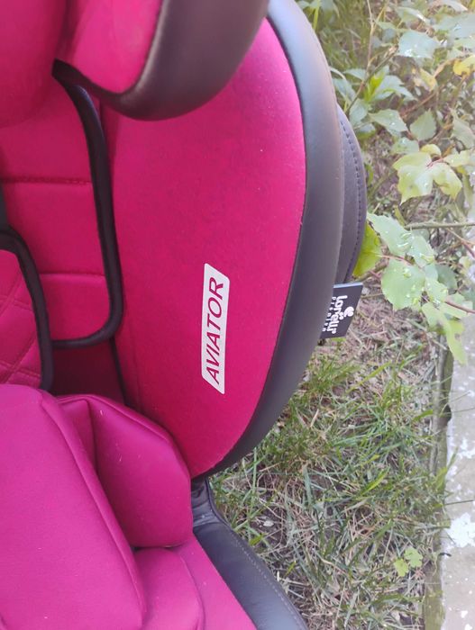 De vânzare scaun auto.