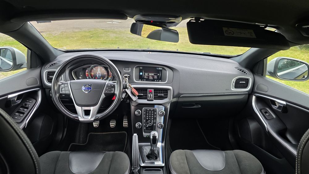 Volvo v40 fab 2015 2.0 120 cp euro 6