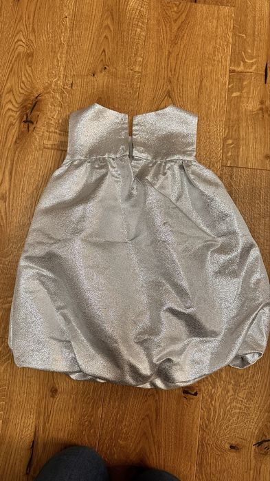 Rochita bufanta argintie masura 104, cu fundita