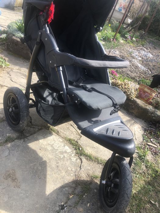 Детска количка от Англия,Mercedes Amg-шапка