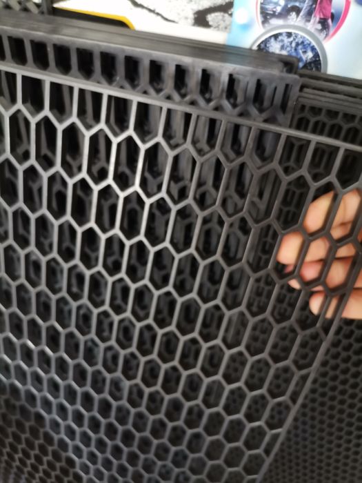 Ситна/Едра шарка Pvc тунинг мрежа за броня " пчелна пита"120х40см.