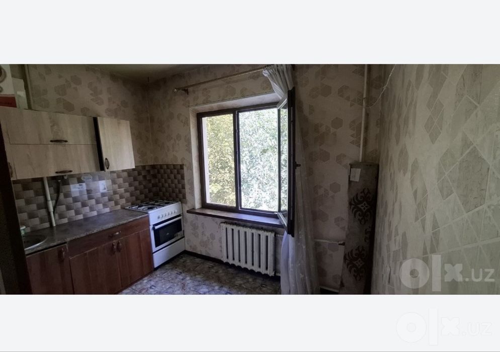 Прадаетса квартира карасу 6 базарчик