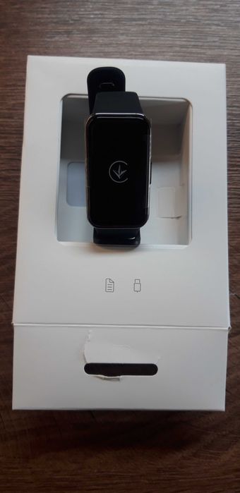 Часовник Huawei Band 9