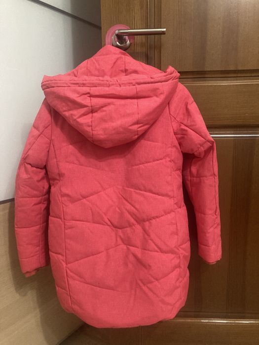 Продам детские куртки