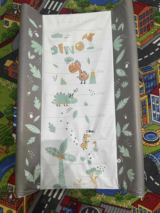 Твърда подложка за повиване / Повивалник