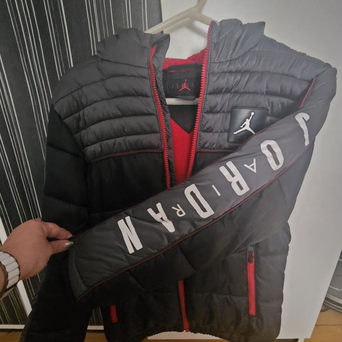 Зимно яке Jordan