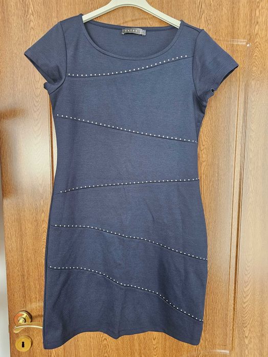 Rochie dreapta, material grosut, marime M, Kotton