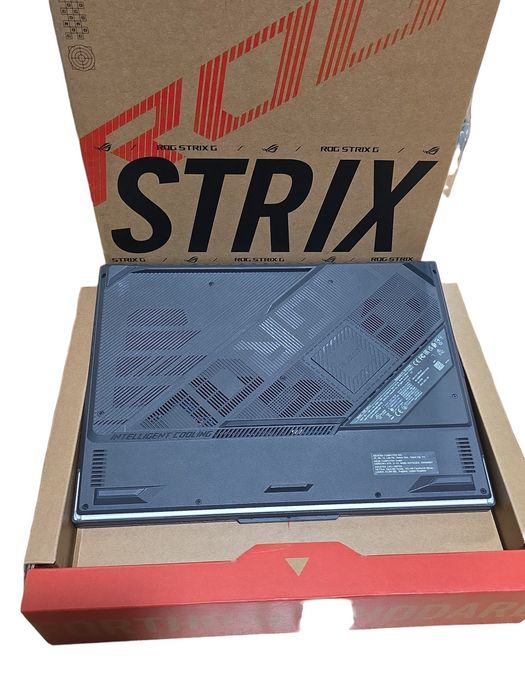 ASUS ROG Strix G16 (G614JU) Impecabil - i7-13650HX | RTX 4060 | Garanție ASUS 12.2026