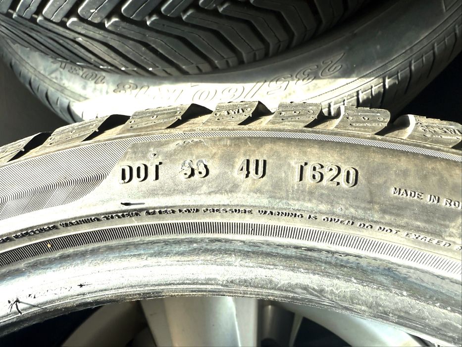 Cauc 225/40/R18 Pirelii scorpion iarna dot 2020 6,5-7mm 3 buc disp pe