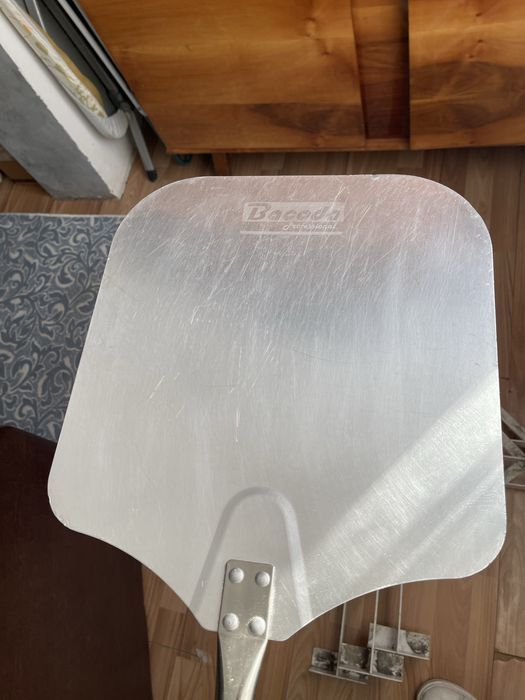 vand paleta profesionala pt pizza!!inox extrem de usor de manevrat