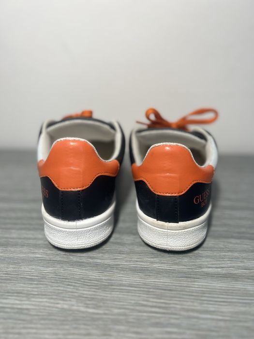 Adidași Guess Boy, marimea 36 negri cu șireturi portocalii