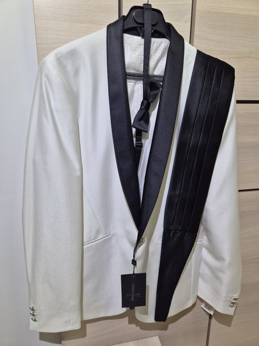 Sacou, brâu, papion