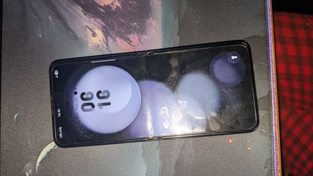 Samsung Galaxy ZFlip 5 512GB