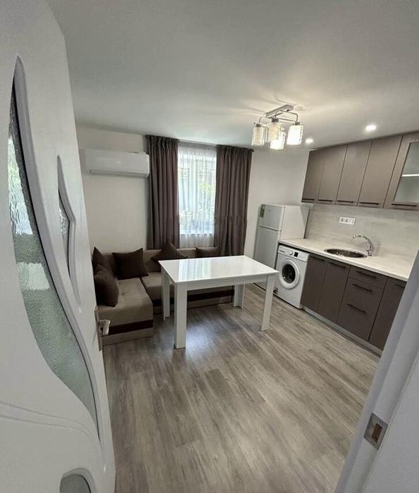 Дава се под наем Двустаен апартамент в Пловдив, Христо Смирненски - 45 кв.м за 307 € - Снимка #1