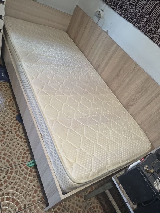 Pat cu saltea  90x 200