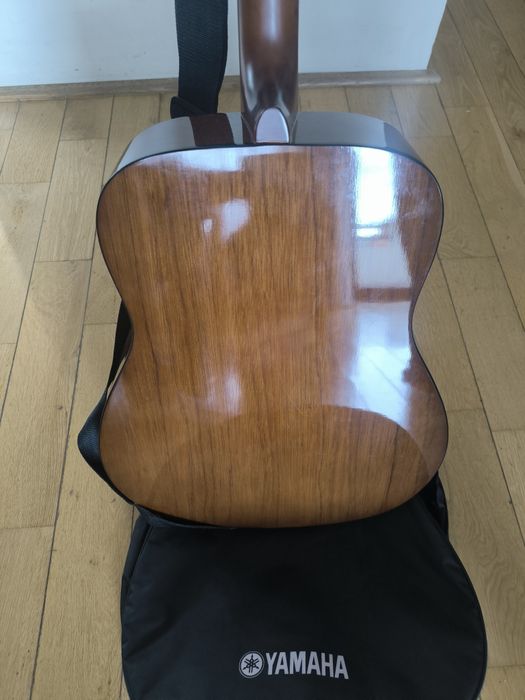 Vând/schimb Chitara acustica Yamaha F310P -  husa inclusă