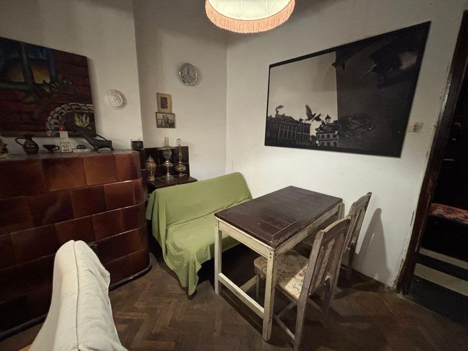 Продава се Двустаен апартамент в София, Център - 63 кв.м за 2024 €/кв.м - Снимка #8