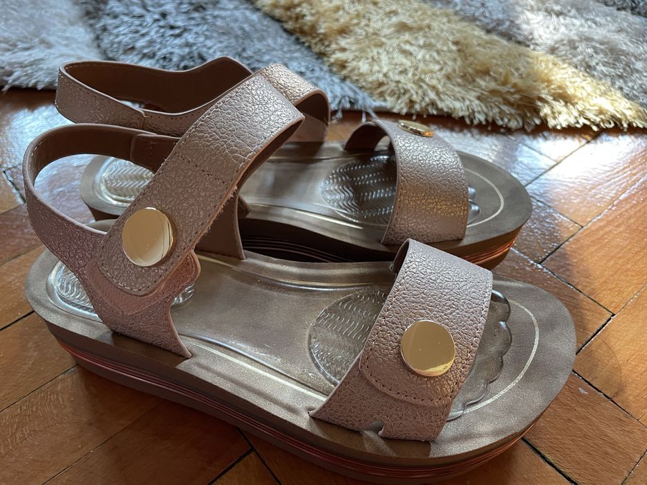 Сандали размер 36