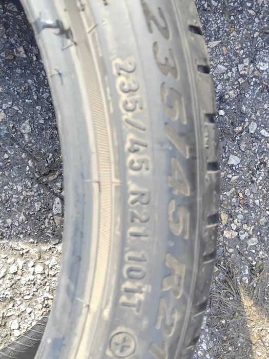 4 БР ГУМИ 255/40/21. 235/45/21 ЦОЛА.    ГУМИТЕ СА PIRELLI. ДОТ 4424