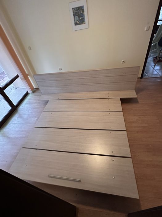 Масивно легло за двулицев матрак с 2 бр нощи фенера