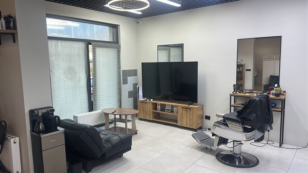 Продам оборудование для барбершопа