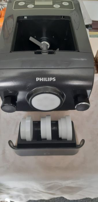 Masina de facut paste taietei Philips HR2382
