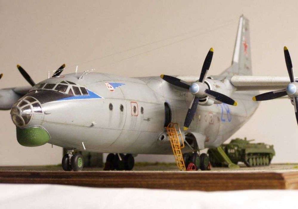 Сборная модель самолета Ан-12 БК (Роден, 1/72)