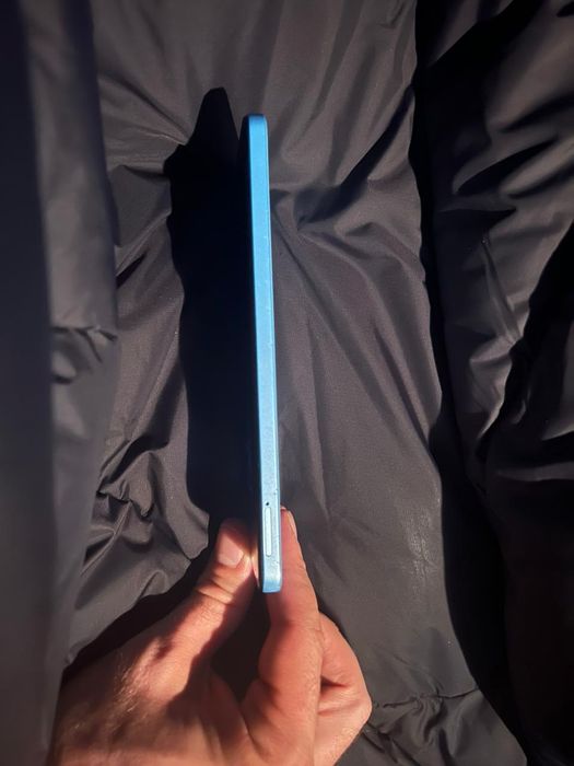 Продам Xiaomi redmi note 12