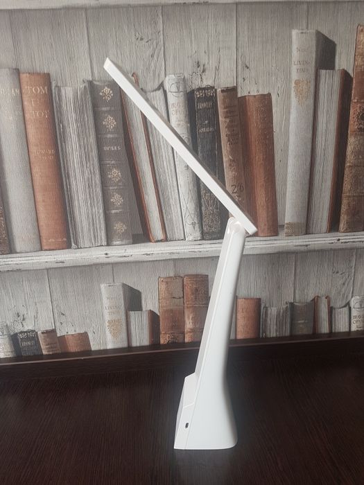 Светильник настольный