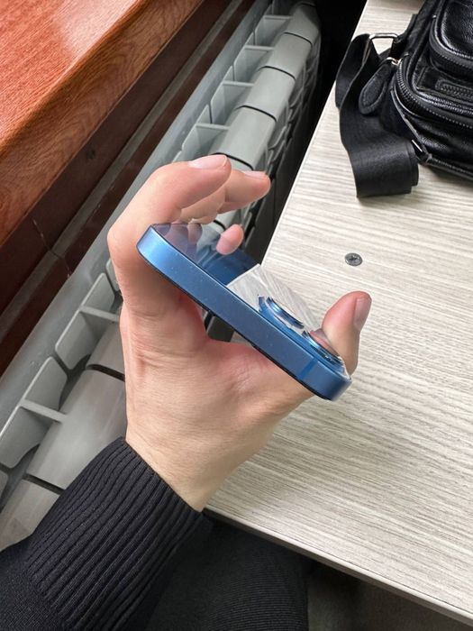 iPhone 13 128 GB Aybi yuq  81% region LL/A  rangi Pin kar Bor  480.0$