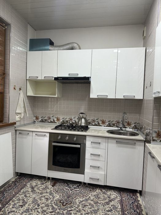 Продаю сваю 3х комнатную квартиру с мебелью и ремомтом