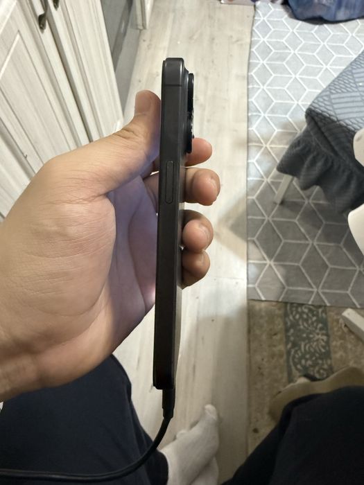 Продам или обменяю Iphone 15 pro