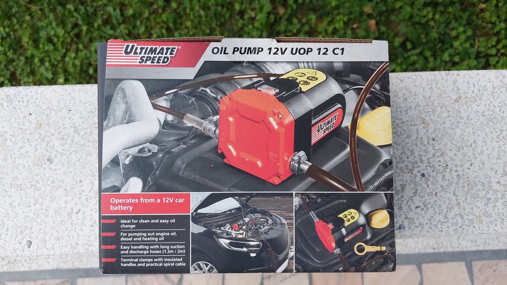 Pompa pentru schimbat ulei pe 12v Ultimate Speed nefolosita sigilata