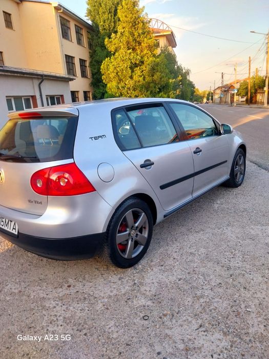 Volkswagen Golf V 1.9TDI 105CP TEAM