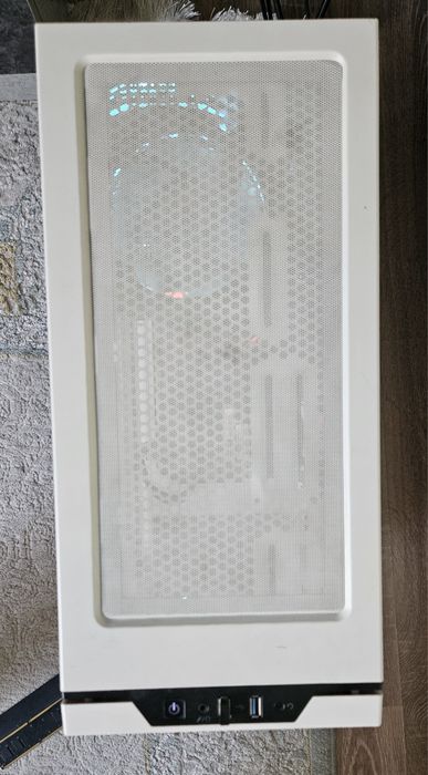 Игровой компьютер без монитора с комплектом