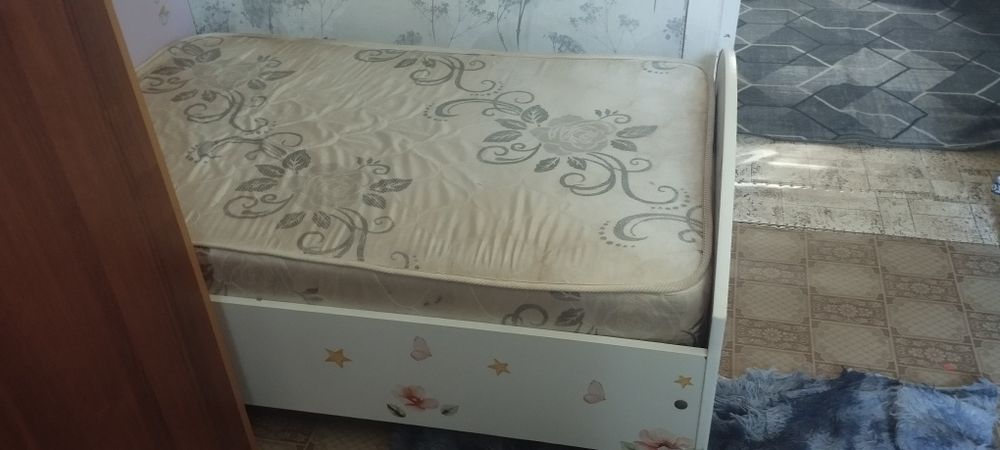 Продам детскую кровать.