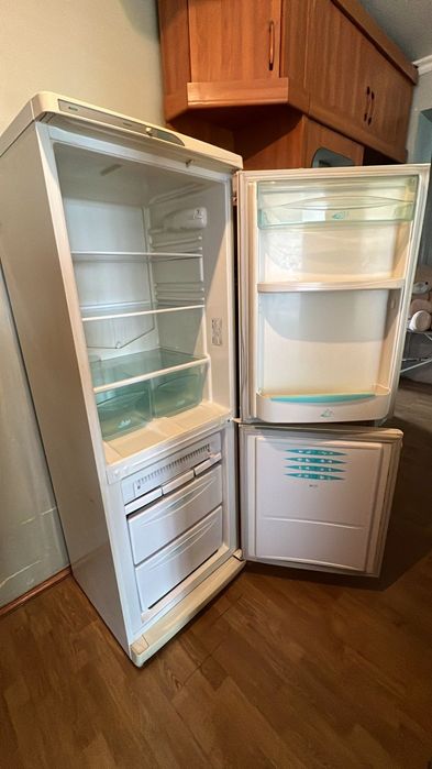 Продам холодильник