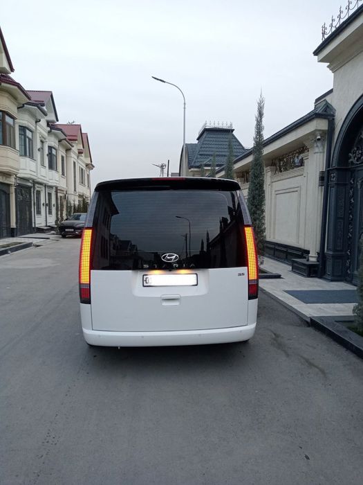 Hyundai Staria 2022 — 3