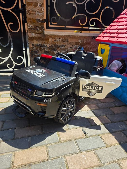 Vand masinuta electrica  de politie