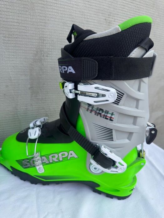 Clapari ski schi tura skimo Scarpa Thrill Carve marime EUR:42 Mondo:27.0 Flex:100 last:101