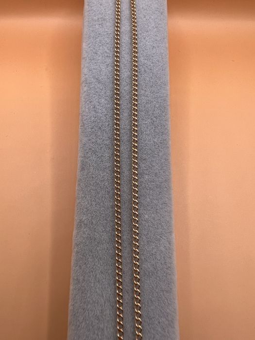 Продам золотую цепочку.