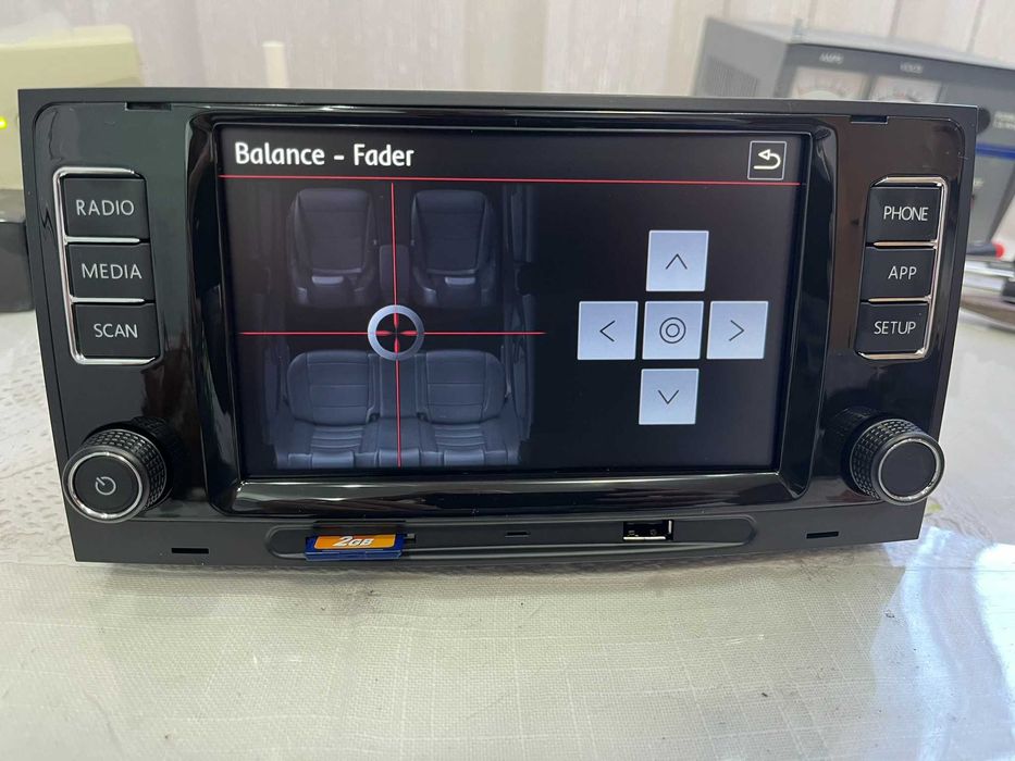 Navi RCD 880 vw pentru Caravelle,Touareg,T5