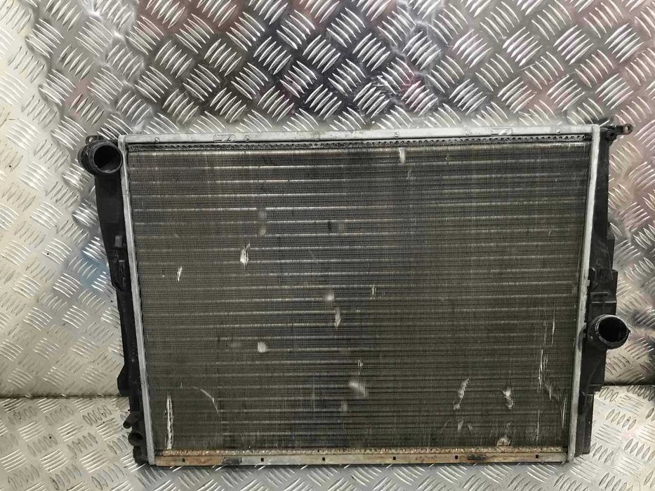 Радиатори BMW E90 318i 2005г.