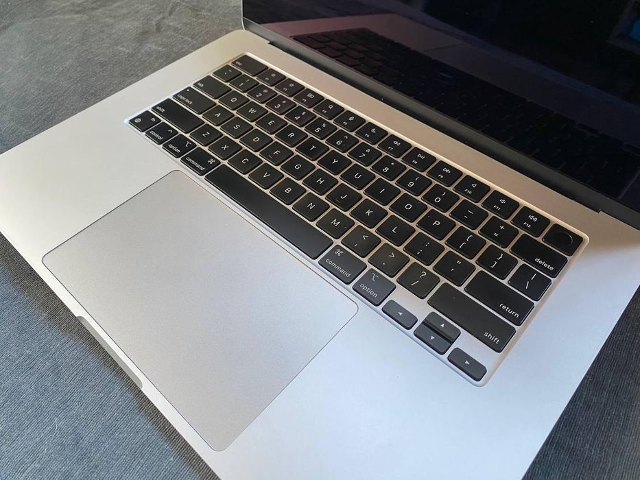 MacBook Air M2 256gb