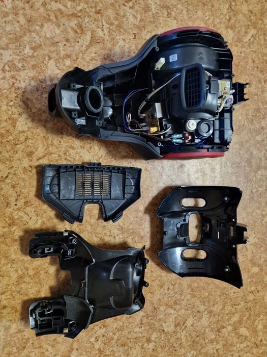 Пылесос SK15K4116VR