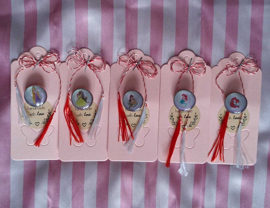 Martisoare din rasina unice handmade