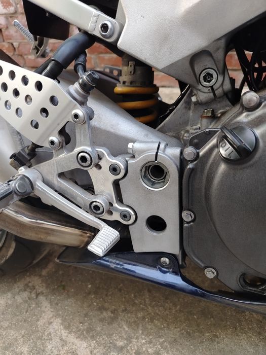 На части Honda CBR 929 Хонда ЦБР 929