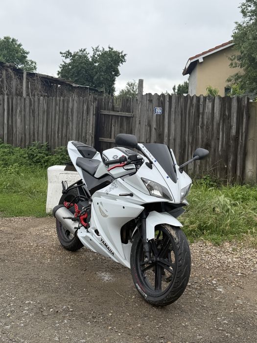 Yamaha yzf r125 2010 A1