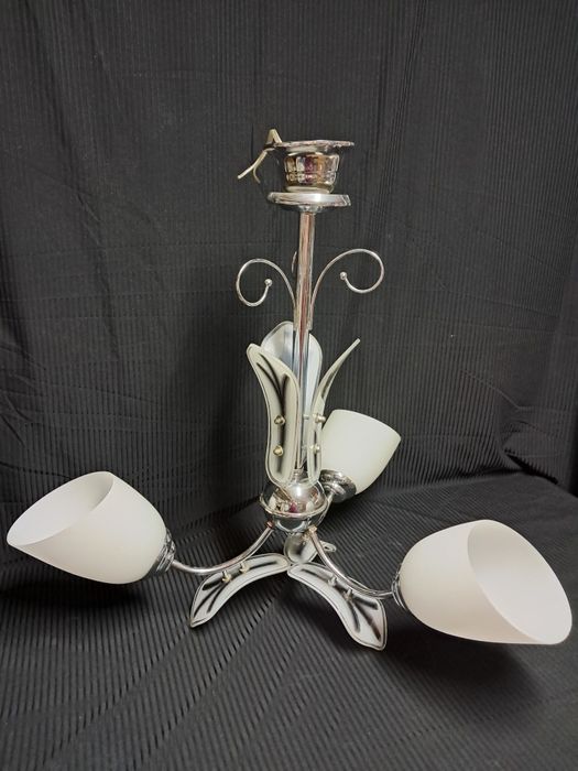 Продам плафоны и стеклянные люстры