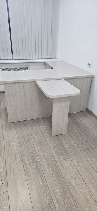 Офисный стол. Стол руководителя